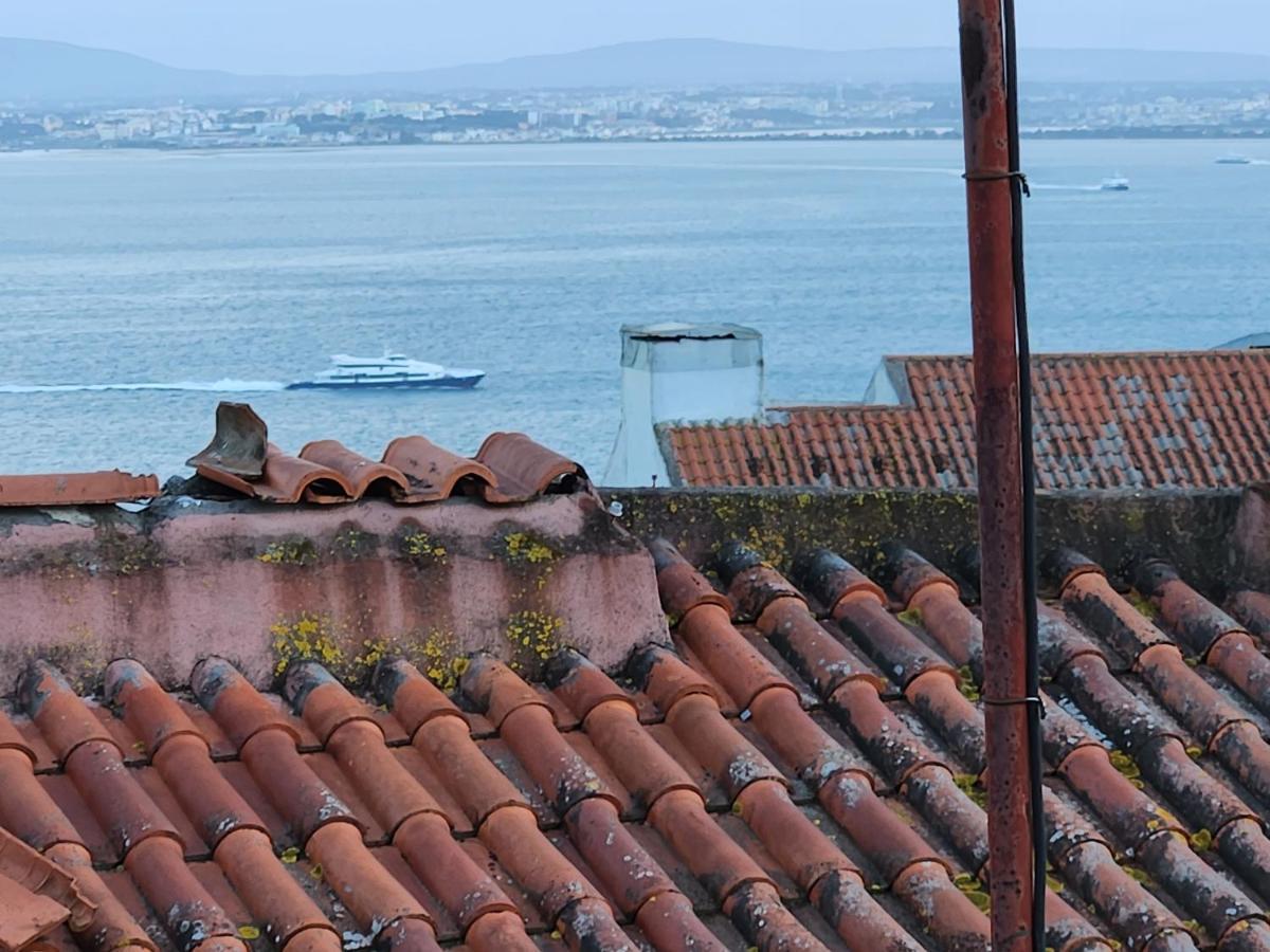 Loios And * Lisbon