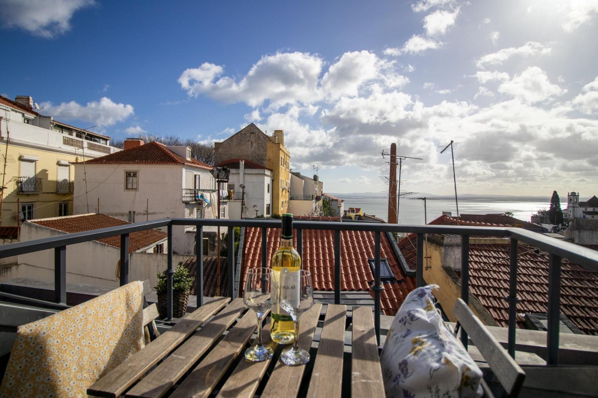 Apart-hotel Loios And *